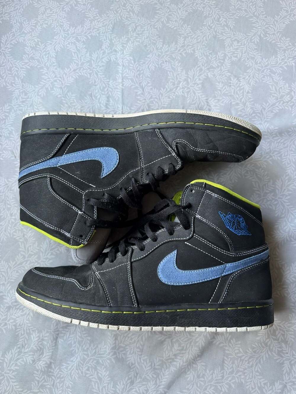 Vintage 2010 Air Jordan 1 Retro High Black Cyber Blue Sapphire 332550-005 Size13
